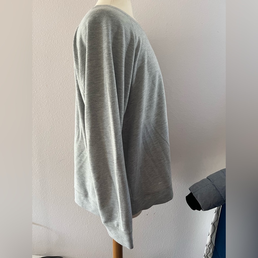 Xersion Gray basic sweatshirt - Picture 3 of 5